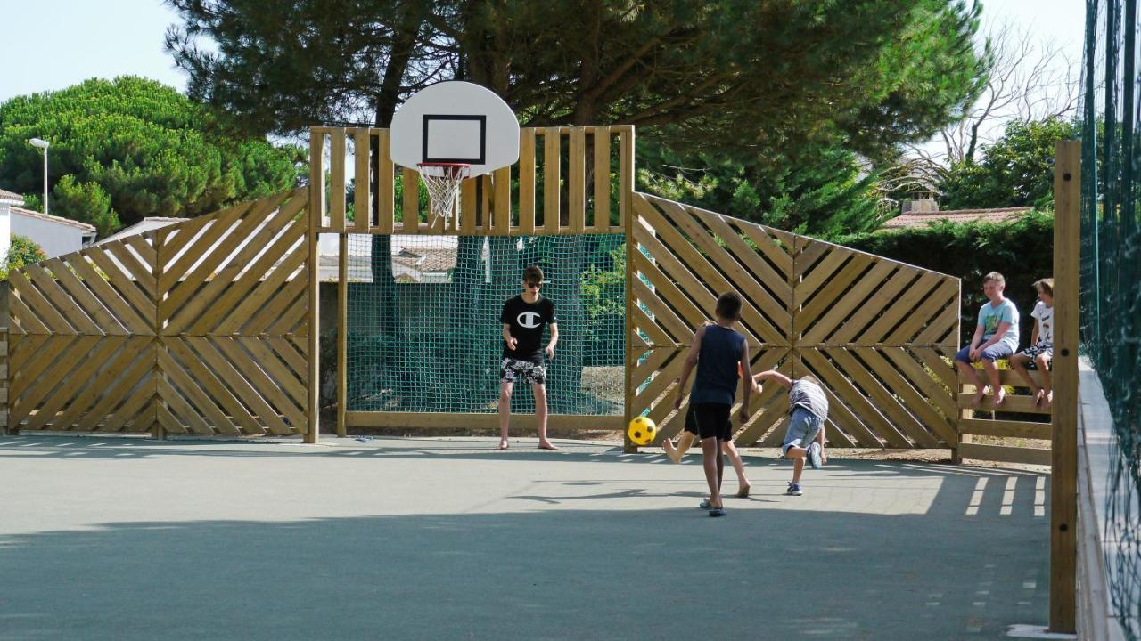 Camping Le Suroit Le Bois-Plage-en-Ré エクステリア 写真