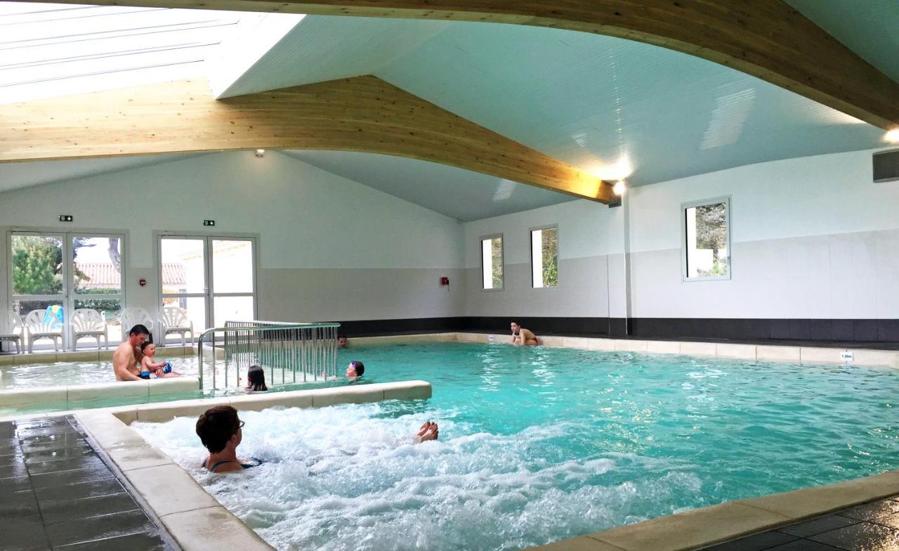Camping Le Suroit Le Bois-Plage-en-Ré エクステリア 写真